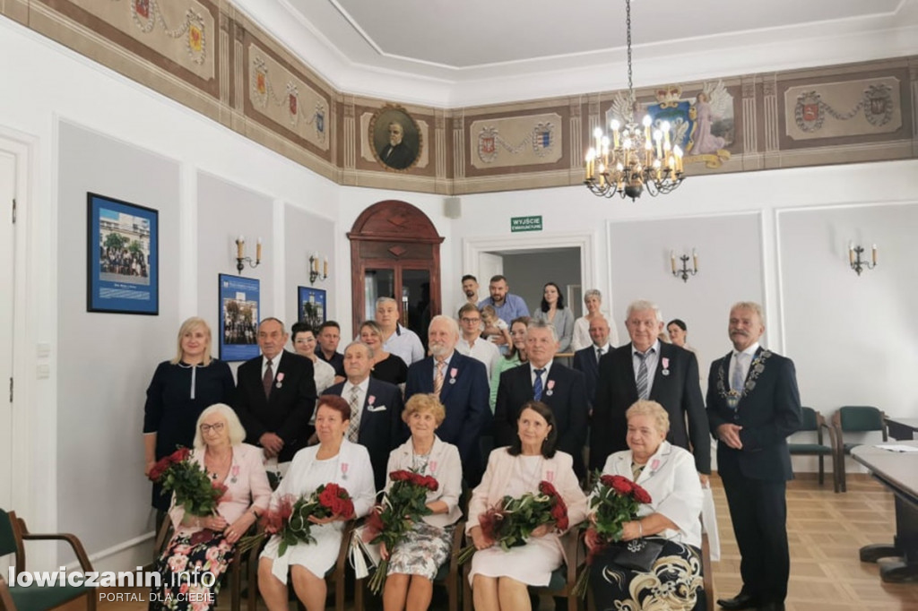 Uroczystość Złotych Godów w łowickim ratuszu
