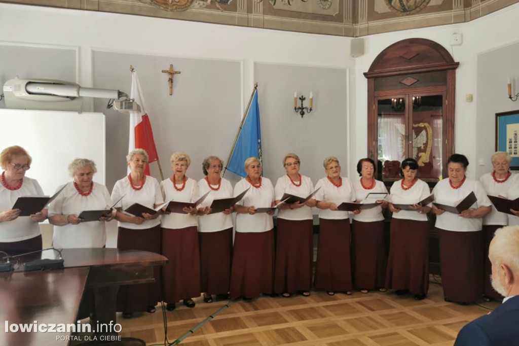 Uroczystość Złotych Godów w łowickim ratuszu