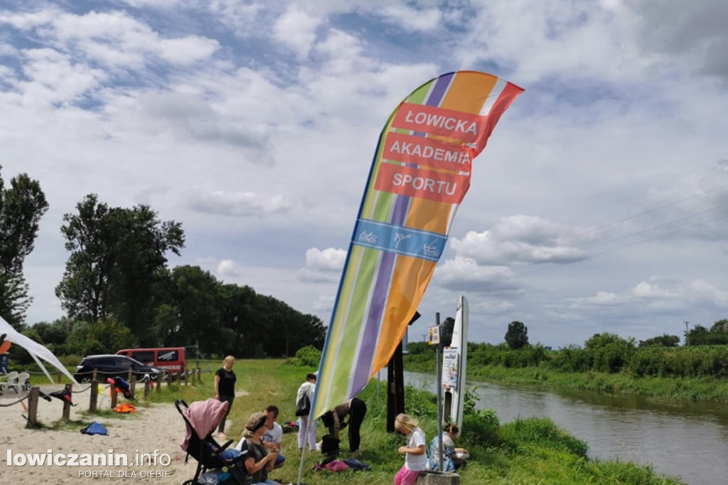 Kajakarska rywalizacja nad Bzurą