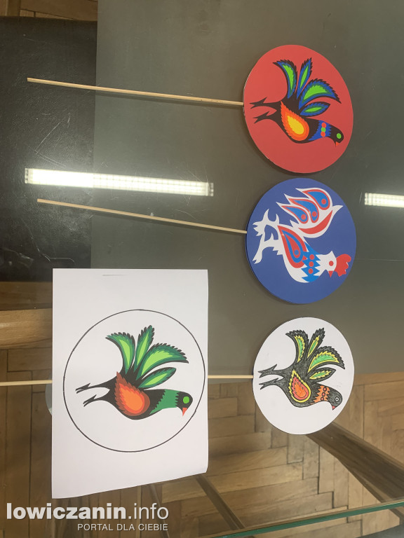 Warsztaty z cyklu „Kolorowy świat wycinanki