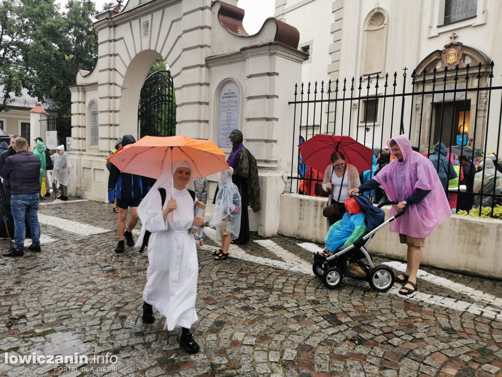Pielgrzymi ruszyli na Jasną Górę