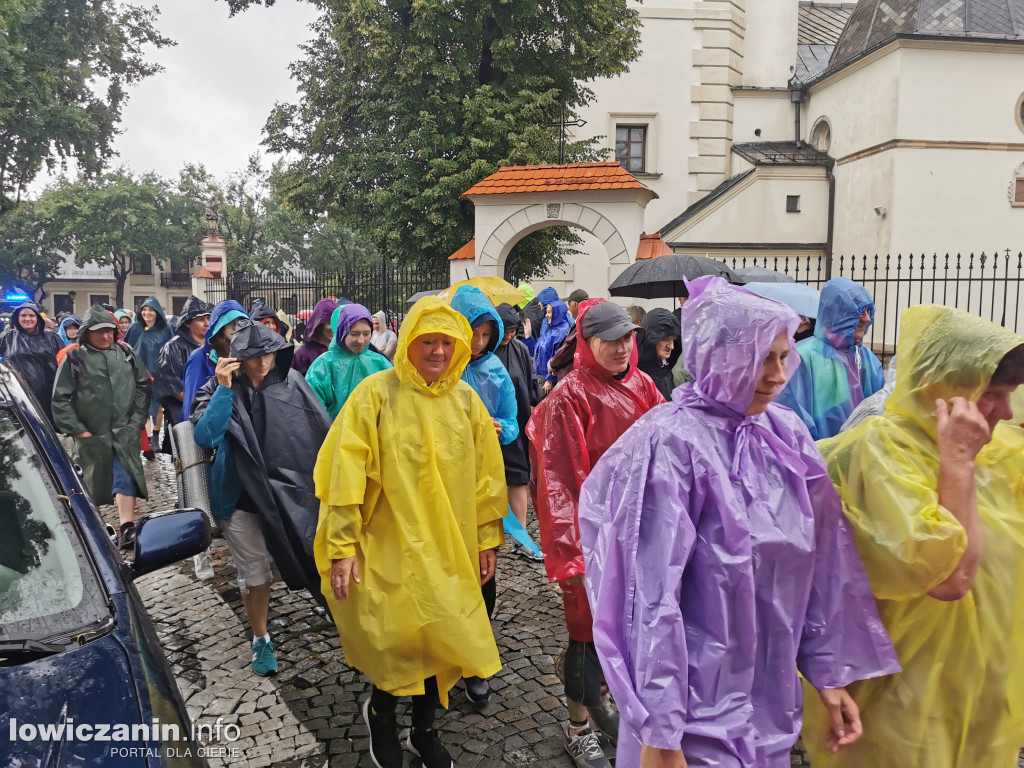 Pielgrzymi ruszyli na Jasną Górę