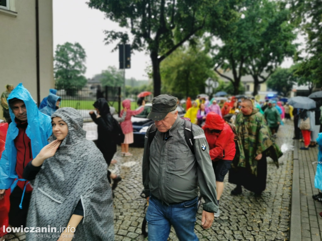 Pielgrzymi ruszyli na Jasną Górę