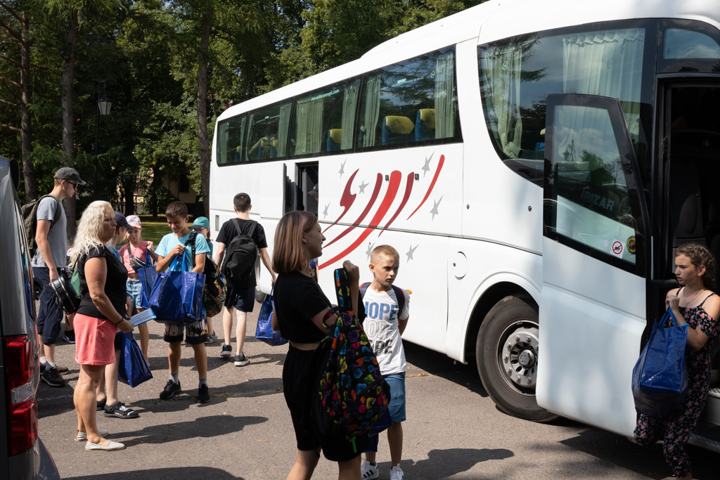 Dzieci z Ukrainy wypoczywają w Dobieszkowie i Spale