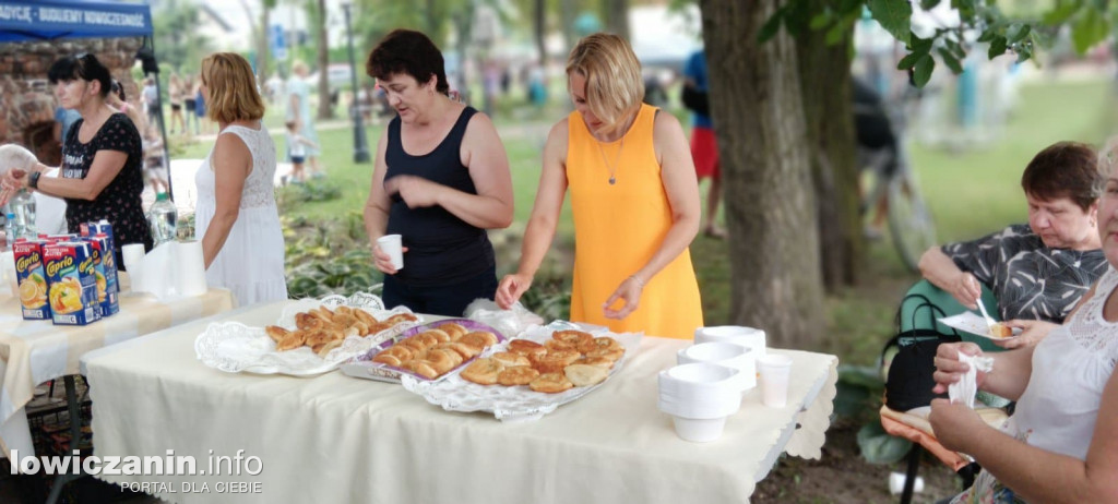Dzień Sąsiada przy baszcie gen. Klickiego w Łowiczu
