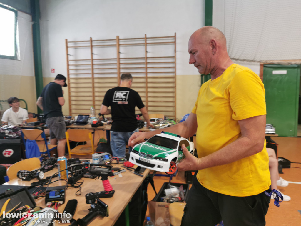 Wyścigi modeli zdalnie sterowanych w Łowiczu