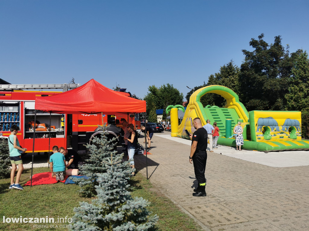 Piknik os. Dąbrowskiego i Kostka w Łowiczu
