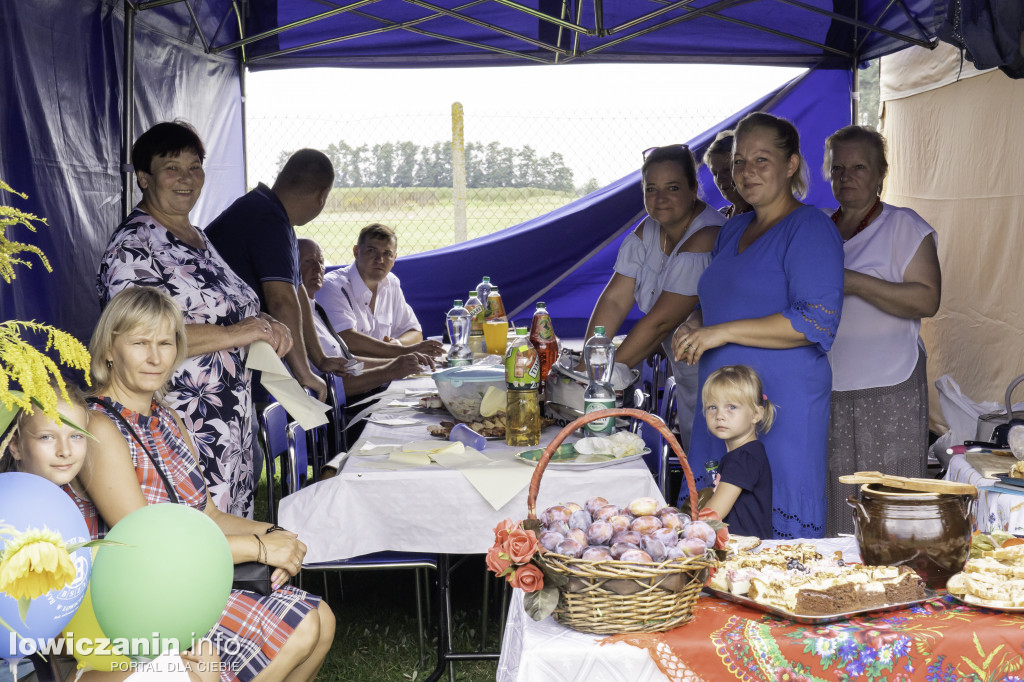 Gminne Święto Plonów w Dmosinie.
