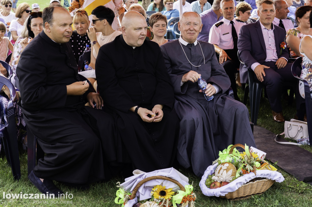 Gminne Święto Plonów w Dmosinie.