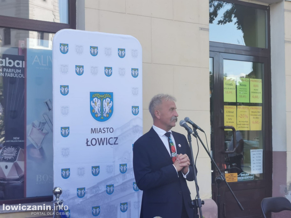 Uroczystość odsłonięcia Gwiozd Łowickich