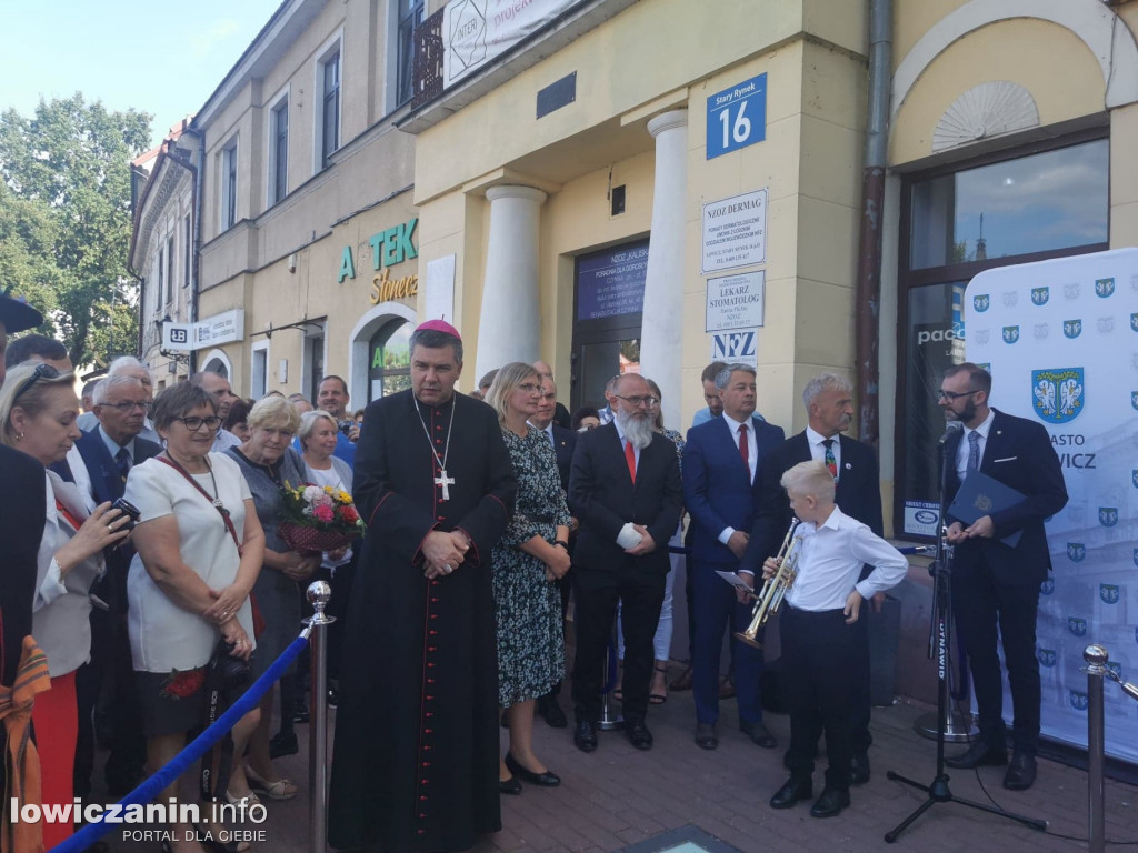 Uroczystość odsłonięcia Gwiozd Łowickich