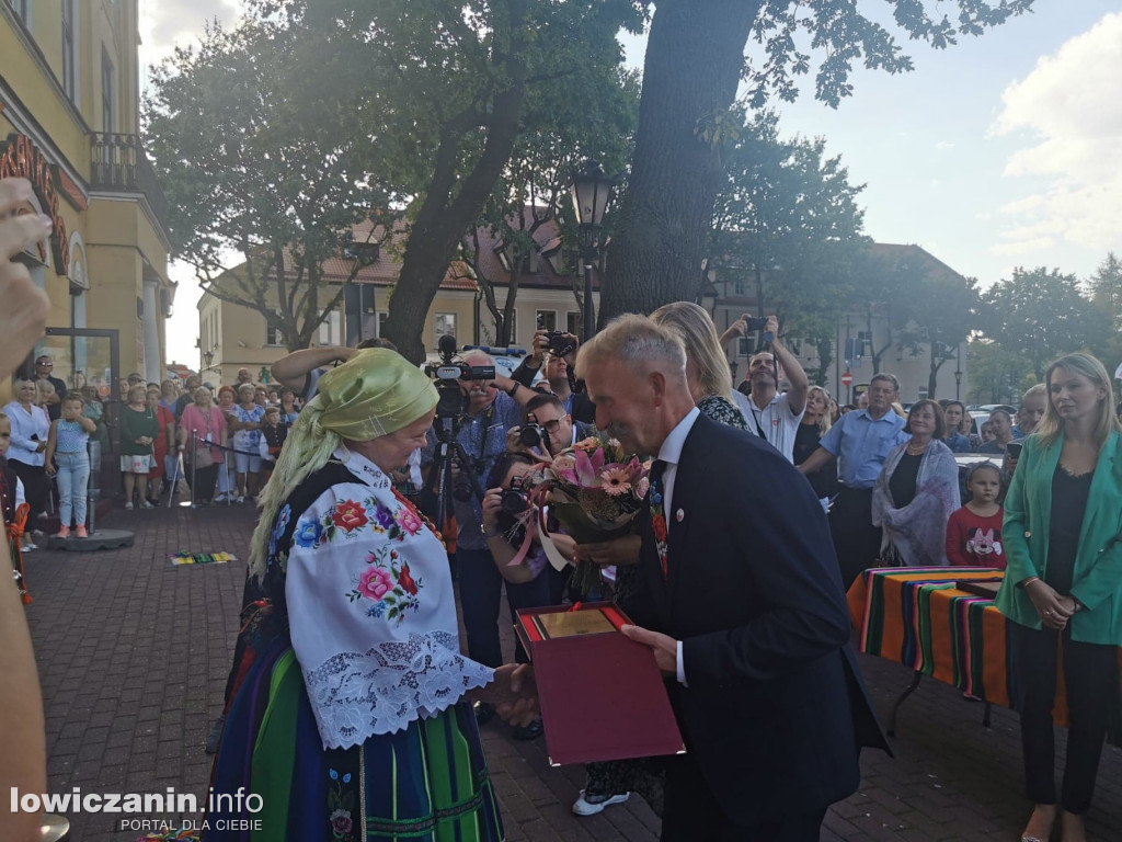 Uroczystość odsłonięcia Gwiozd Łowickich