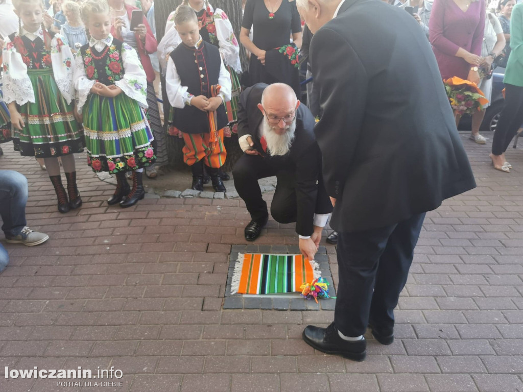 Uroczystość odsłonięcia Gwiozd Łowickich