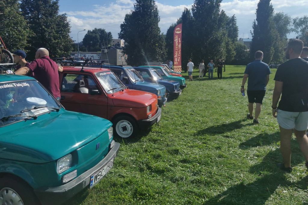 Zlot Miłośników Starej Motoryzacji w Łowiczu