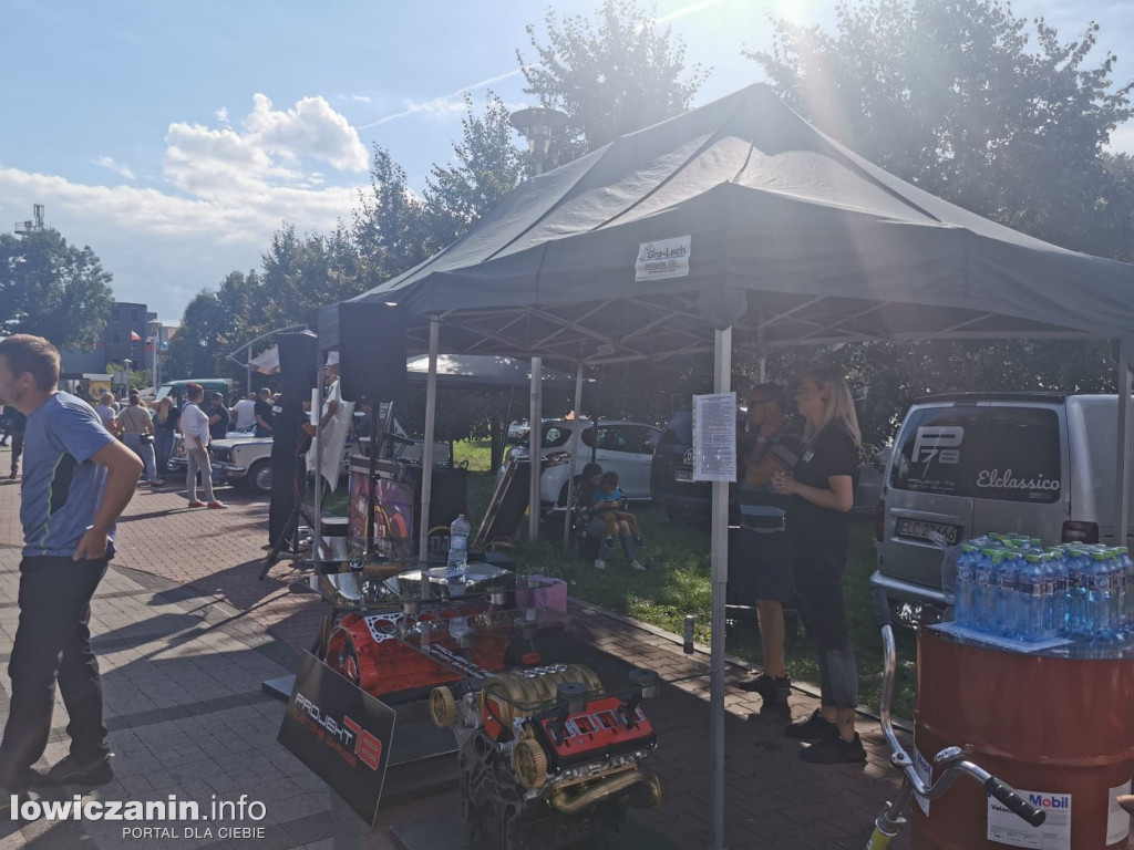 Zlot Miłośników Starej Motoryzacji w Łowiczu