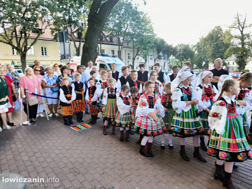 Uroczystość odsłonięcia Gwiozd Łowickich