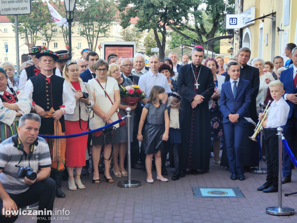 Uroczystość odsłonięcia Gwiozd Łowickich