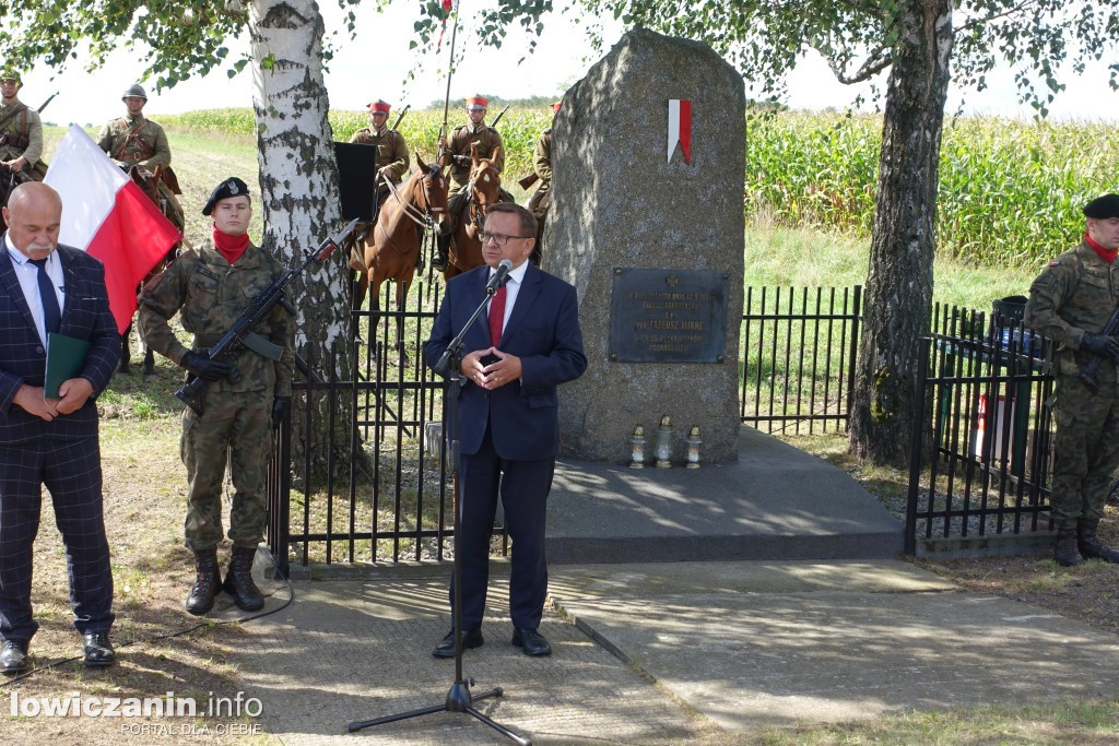 Uroczystość pod pomnikiem w Boczkach Domaradzkich
