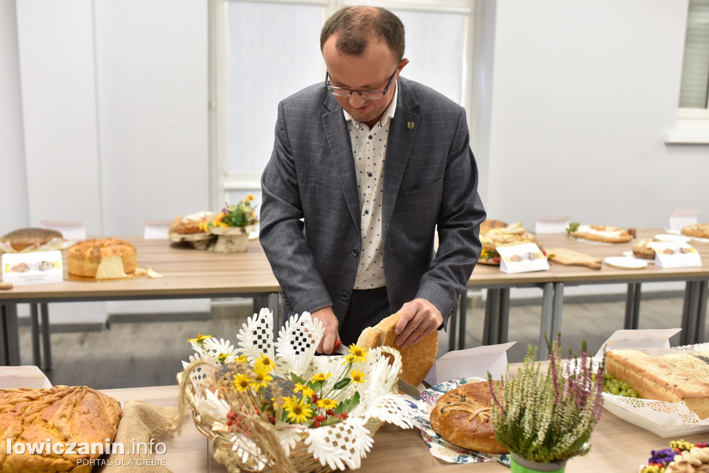 Konkurs na Chleb Dożynkowy w Bratoszewicach