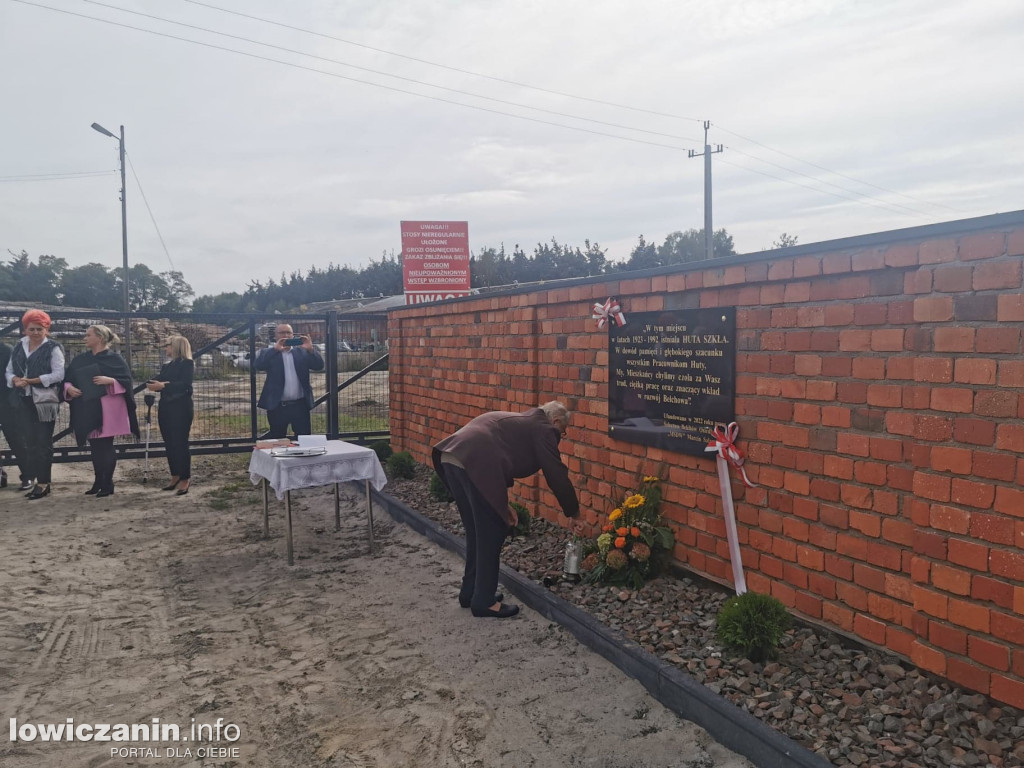 Odsłonięcie tablicy pamiątkowej w Bełchowie