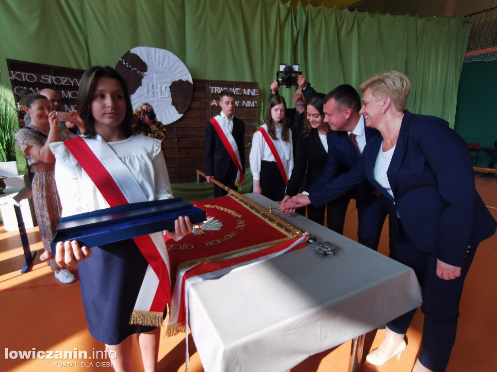 Nadanie imienia szkole w Dzierzgówku
