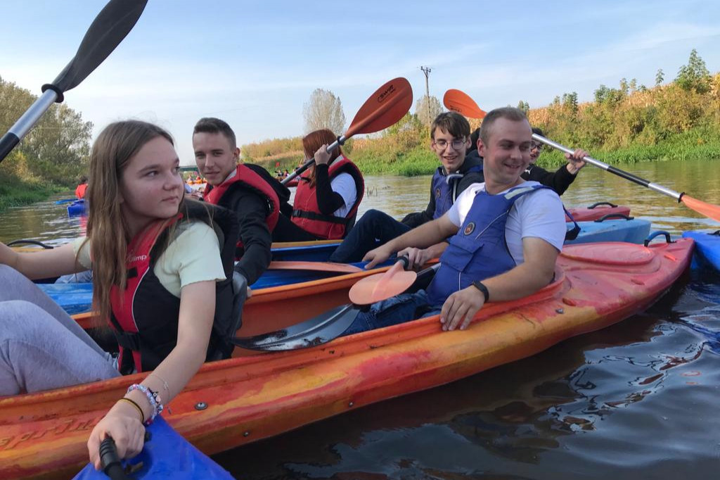Spływ papieski uczniów ze Zduńskiej Dąbrowy