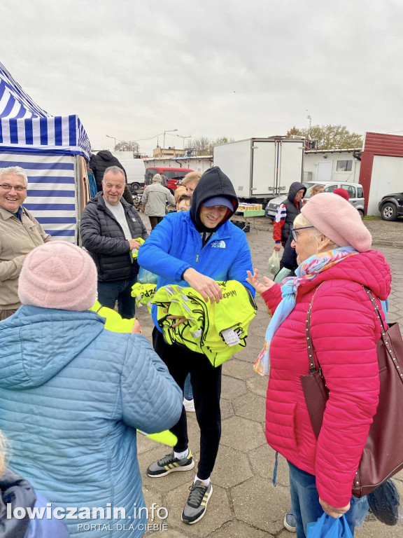 200 kamizelek odblaskowych dla łowiczan