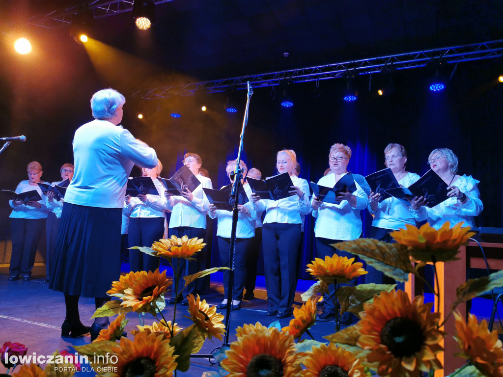 Międzypokoleniowy koncert z okazji 15-lecia ŁUTW