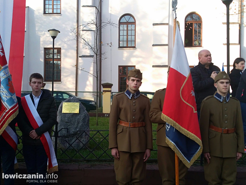 Złożenie wieńców pod pomnikiem Józefa Piłsudskiego