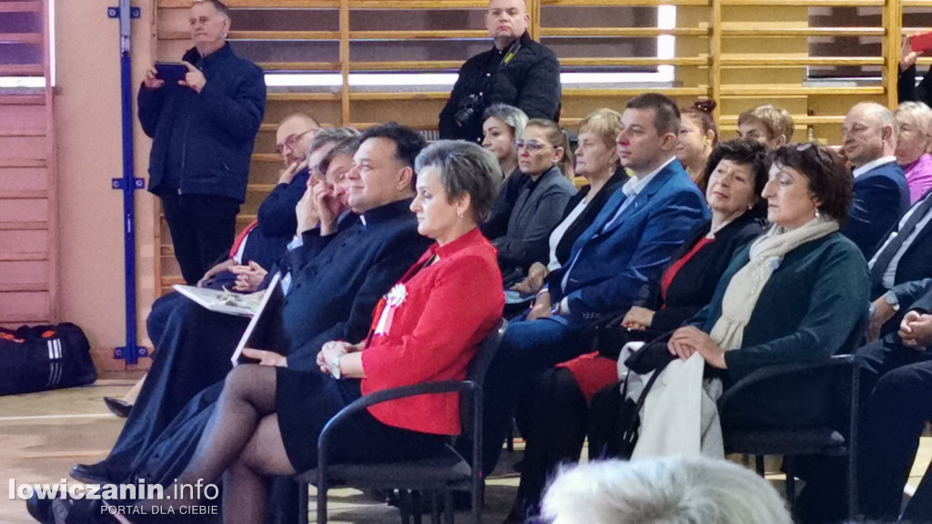 SP Zielkowice. Uroczystości patriotyczne i otwarcie nowego boiska.