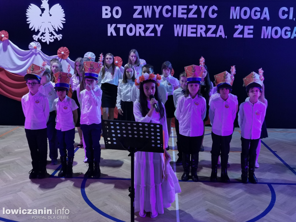 SP Zielkowice. Uroczystości patriotyczne i otwarcie nowego boiska.
