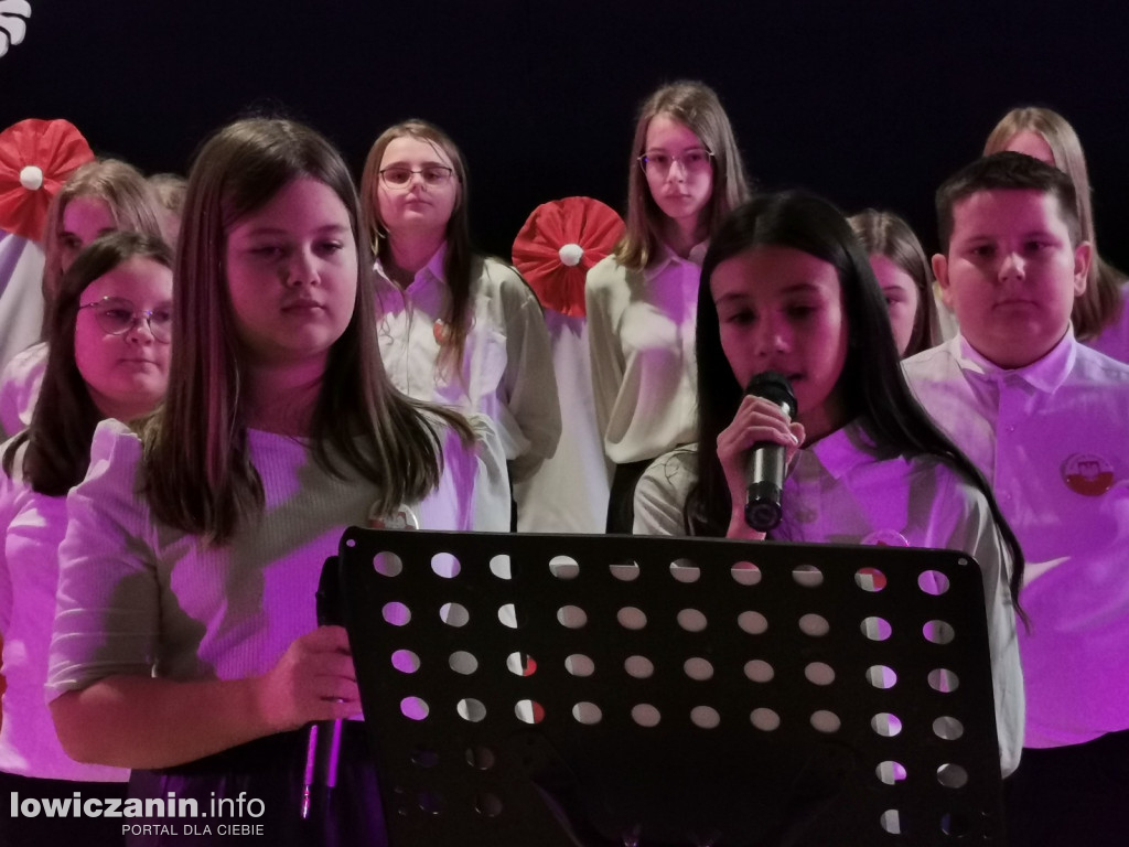 SP Zielkowice. Uroczystości patriotyczne i otwarcie nowego boiska.