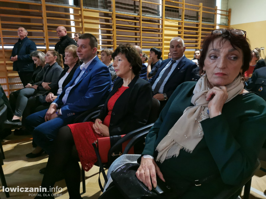 SP Zielkowice. Uroczystości patriotyczne i otwarcie nowego boiska.
