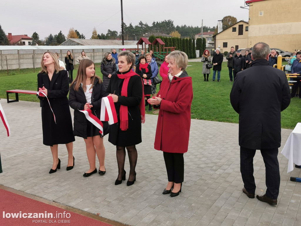 SP Zielkowice. Uroczystości patriotyczne i otwarcie nowego boiska.
