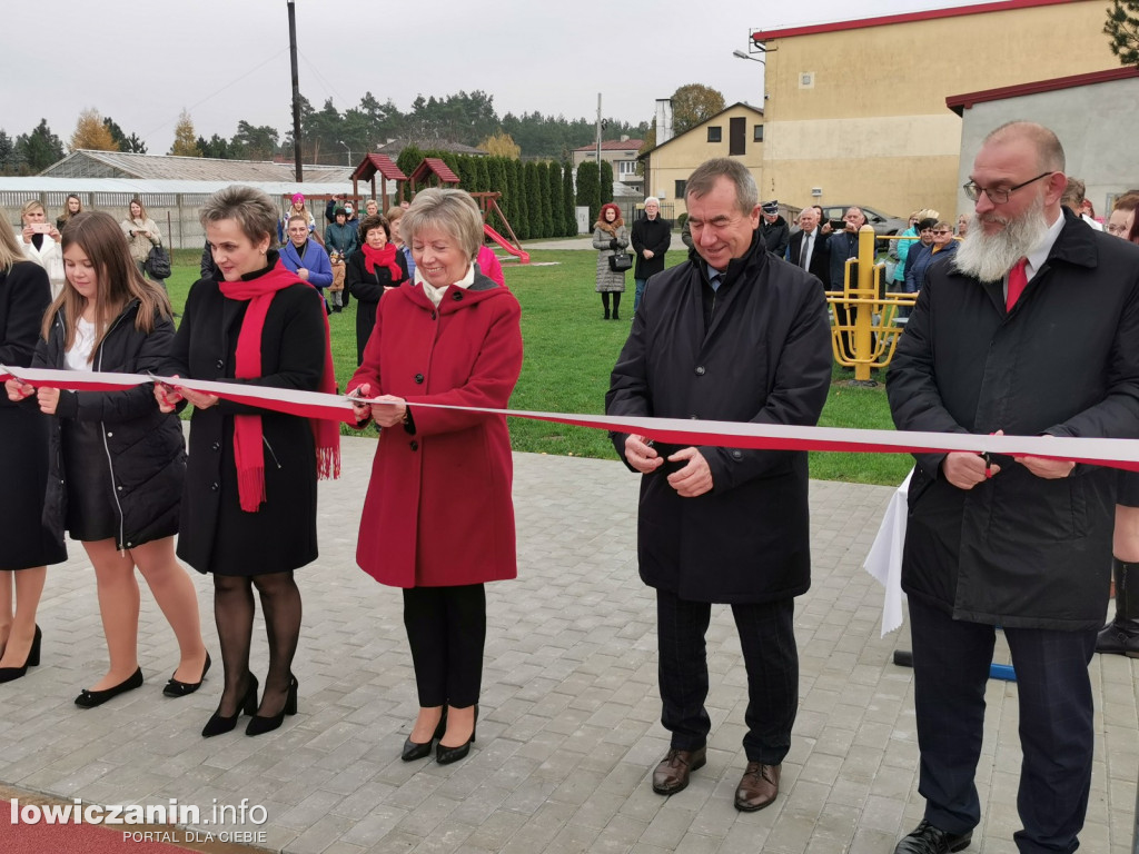 SP Zielkowice. Uroczystości patriotyczne i otwarcie nowego boiska.