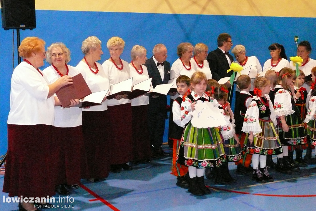 15 lat Klubu Seniora Radość, z dziećmi i mlodzieżą