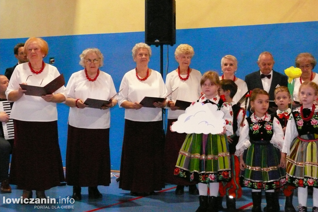 15 lat Klubu Seniora Radość, z dziećmi i mlodzieżą