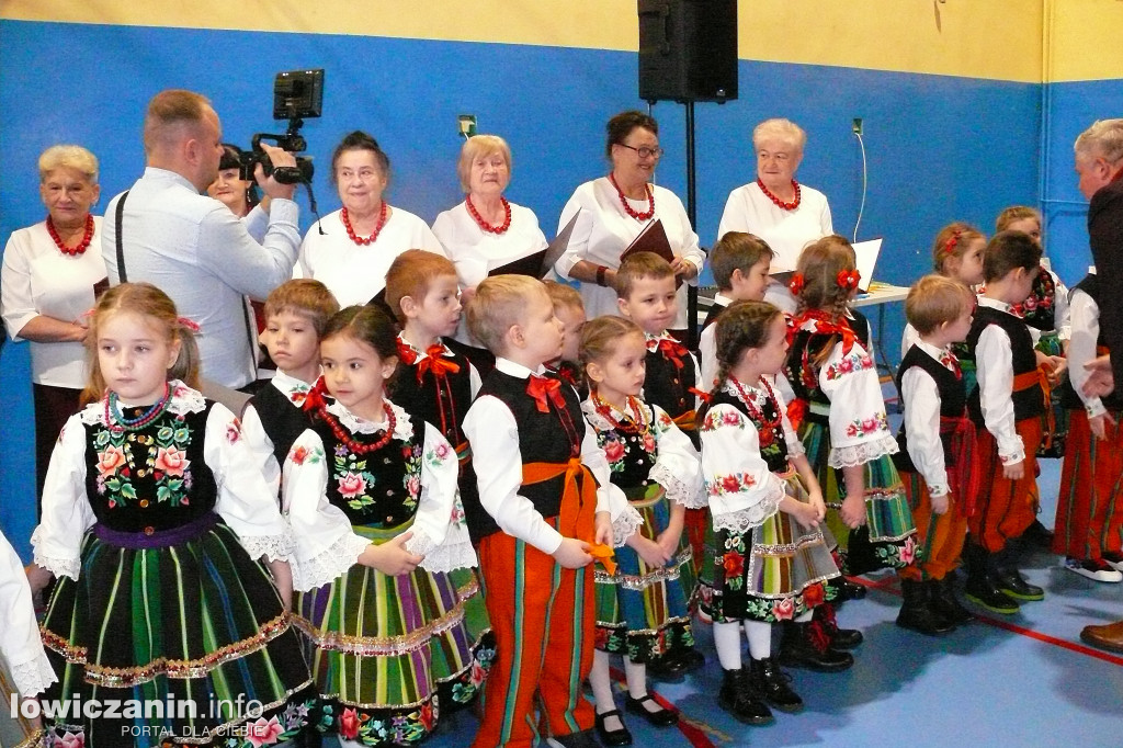 15 lat Klubu Seniora Radość, z dziećmi i mlodzieżą