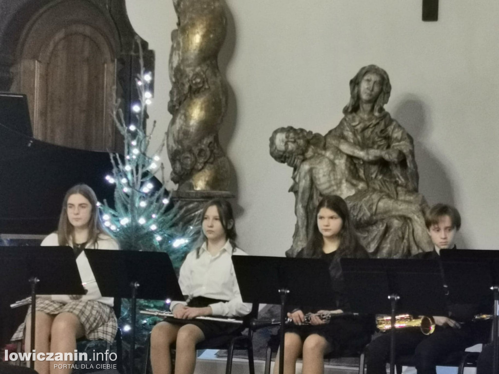 Koncert świąteczny w sali barokowej
