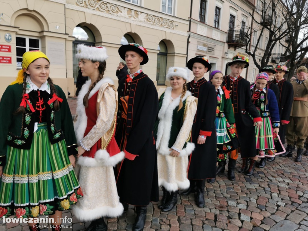 Polonez na Starym Rynku w Łowiczu
