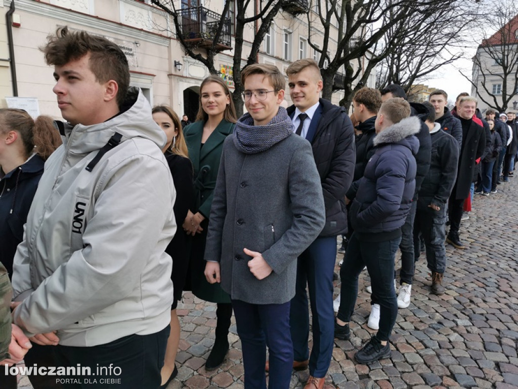 Polonez na Starym Rynku w Łowiczu