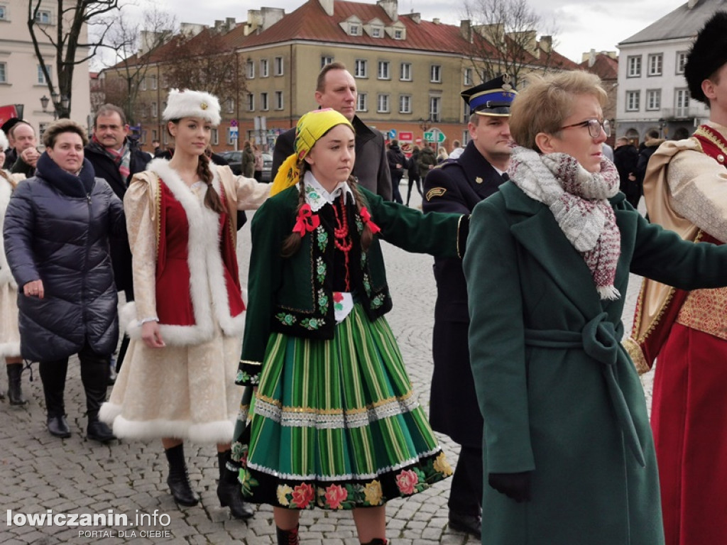 Polonez na Starym Rynku w Łowiczu