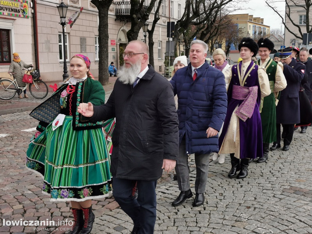 Polonez na Starym Rynku w Łowiczu