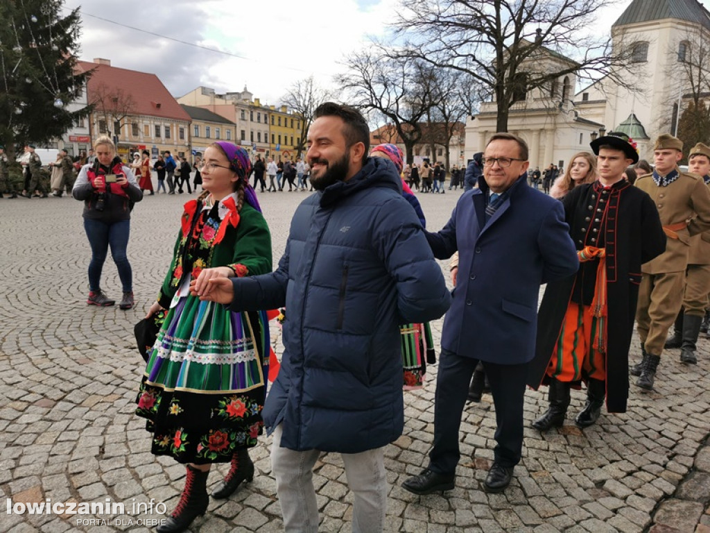 Polonez na Starym Rynku w Łowiczu