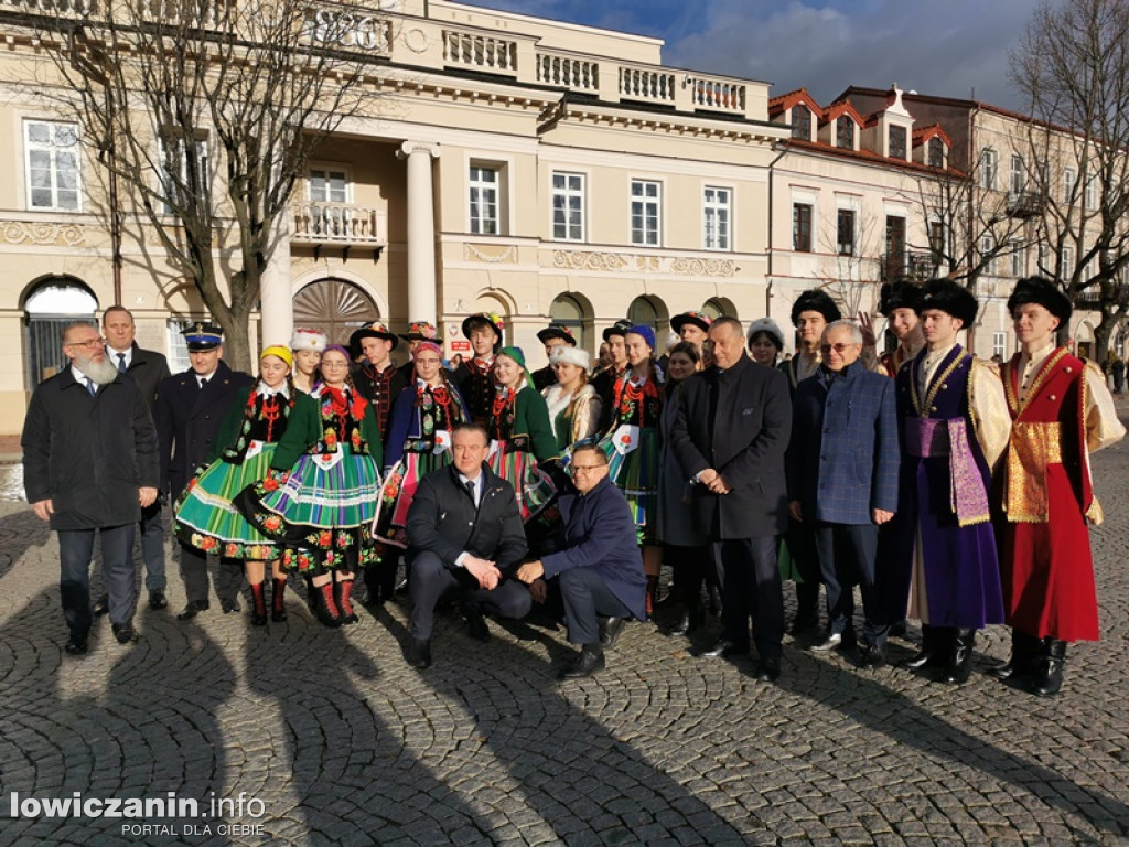 Polonez na Starym Rynku w Łowiczu