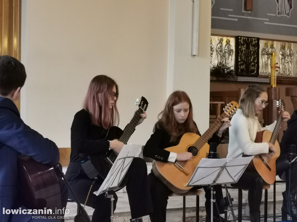 Koncert Orkiestry Gitarowej Łowicz