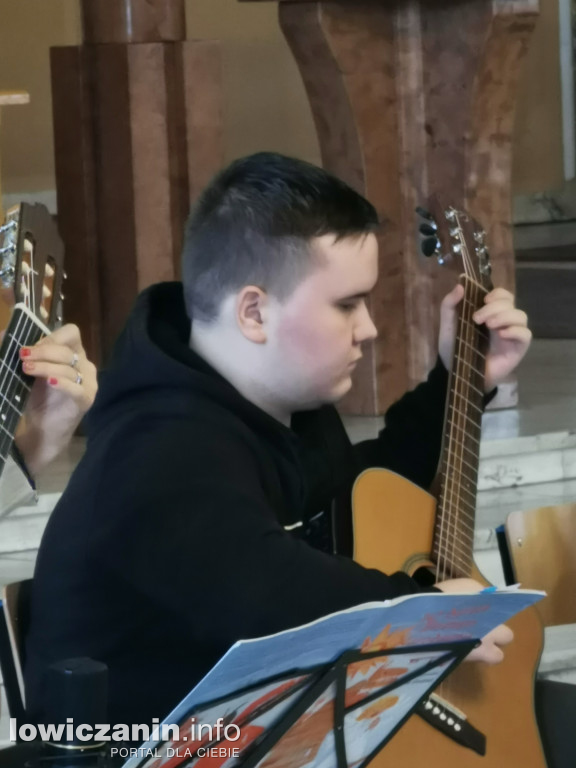 Koncert Orkiestry Gitarowej Łowicz