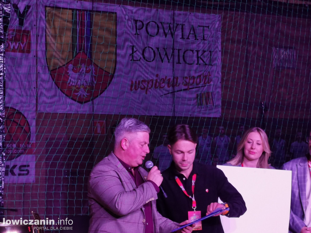 Gwiazdy na Gwiazdkę 2023
