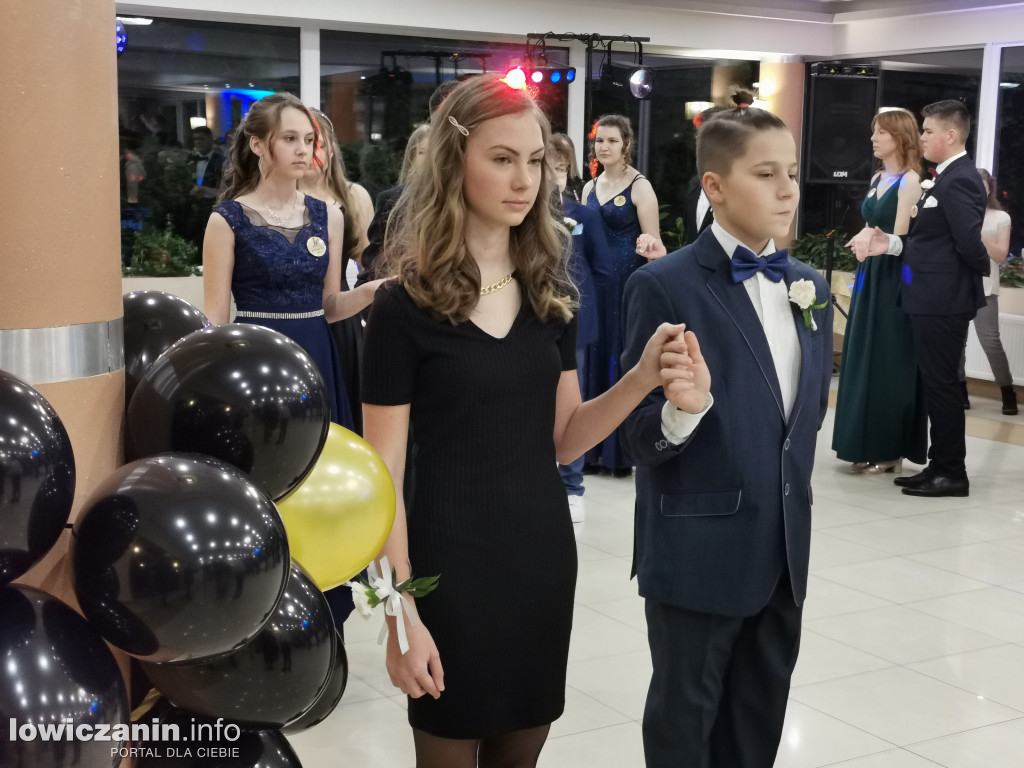 Bal ósmoklasistów z Popowa