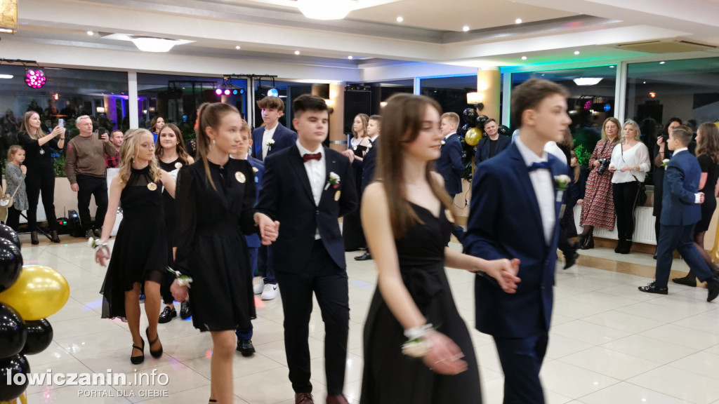 Bal ósmoklasistów z Popowa